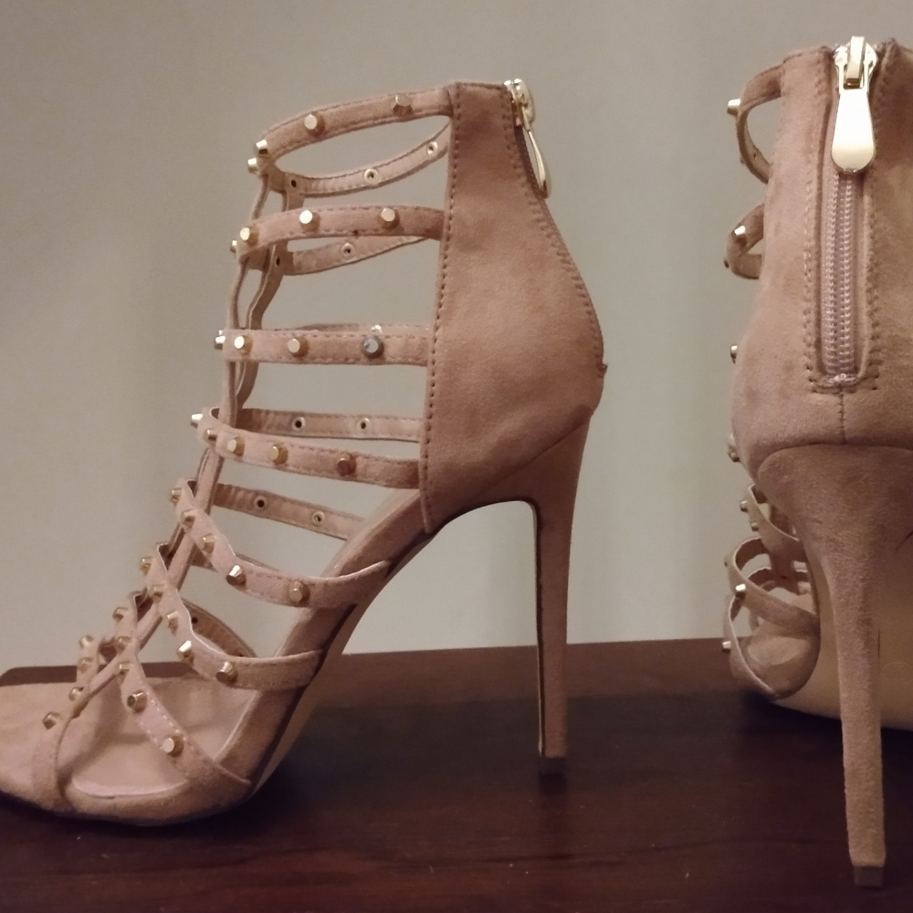 CHARLOTTE RUSSE.    *NEW*